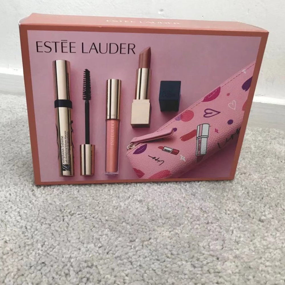 Estee Lauder Sultry Nude Lip Set